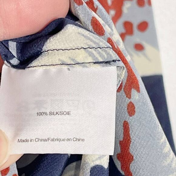 Tory Burch Size 2 Navy Blue Gray Red Floral Printed Long Sleeve Silk Blouse Top - Picture 9 of 10